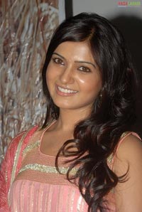 Samantha Photo Gallery