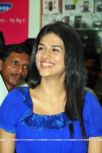 Sradha Das expressions at Big C Press Meet