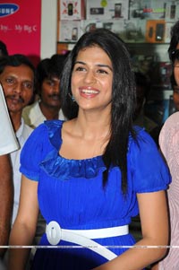 Sradha Das expressions at Big C Press Meet