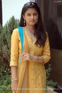 Aakanksha at Idhee Asalu Katha Press Meet