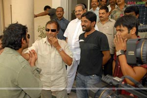 Bujjigadu Preview Show for Mohan Babu Family