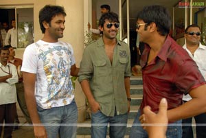 Bujjigadu Preview Show for Mohan Babu Family