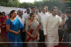 NTR family pays tribute 