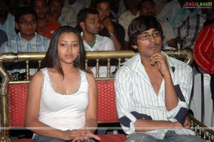 Parugu Double Platinum Disc Function