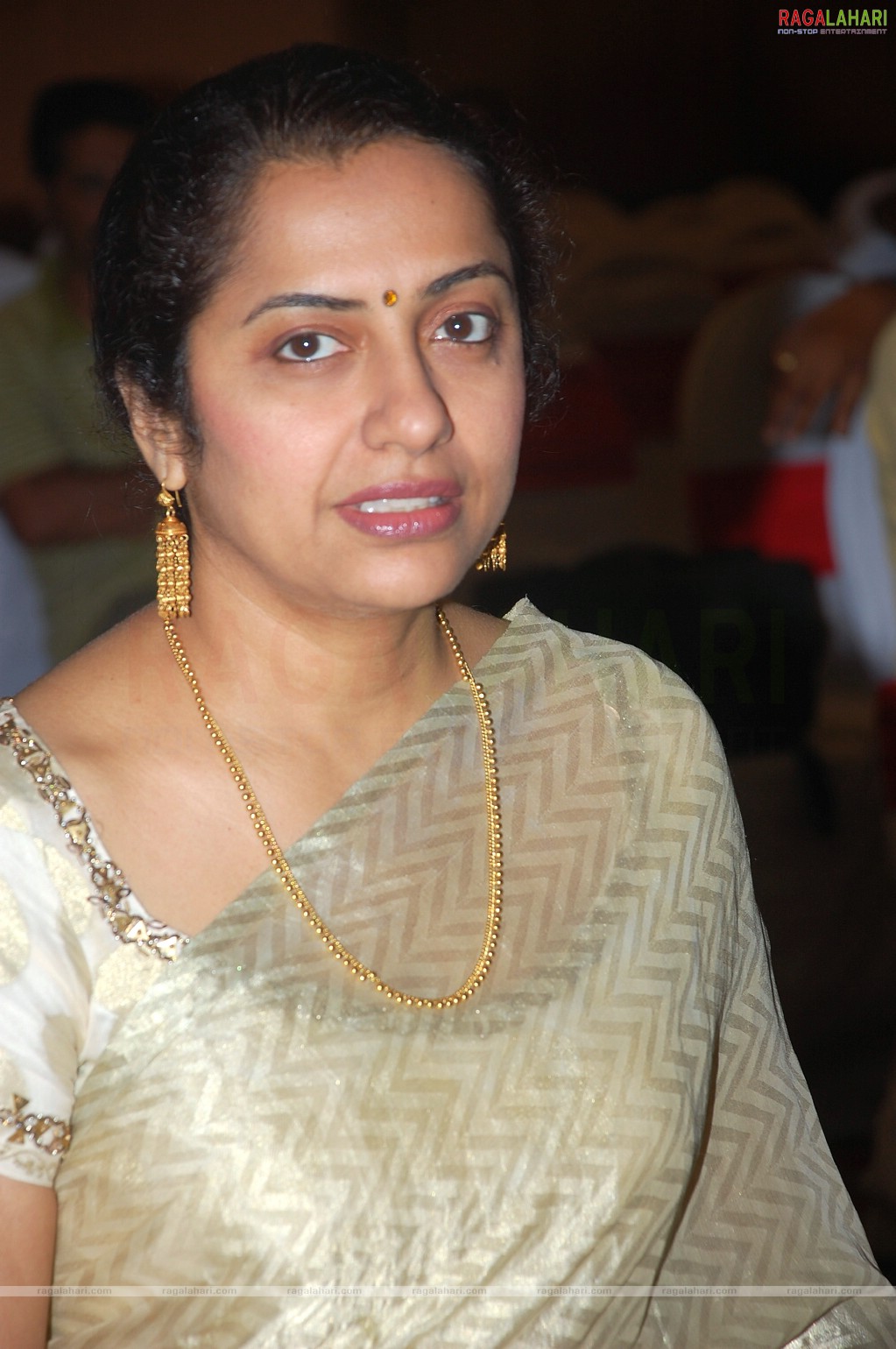 Suhasini Maniratnam Photo Gallery