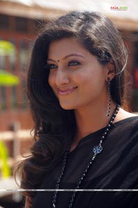 Hamsa Nandini Photo Gallery from Adhinetha