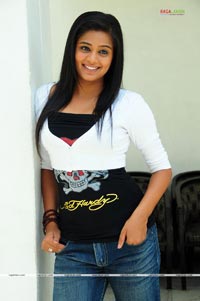 Priyamani Photo Session