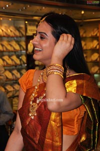 Aksha Photo Gallery at CMR Jewellery