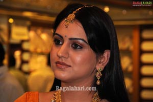 Aksha Photo Gallery at CMR Jewellery