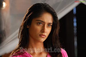 Ileana Photo Gallery