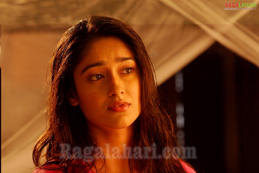 Ileana Dcruz Angry Pics, Expressions, Photo Gallery, Images