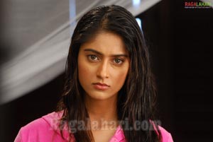 Ileana Photo Gallery