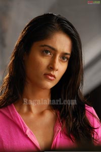 Ileana Photo Gallery