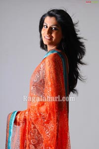 Shreya Dhanwanthary Photo Session by Ragalahari.com