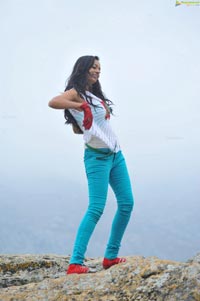 Beautiful Mumbai Girl Shanvi in Lovely Movie - HD Stills