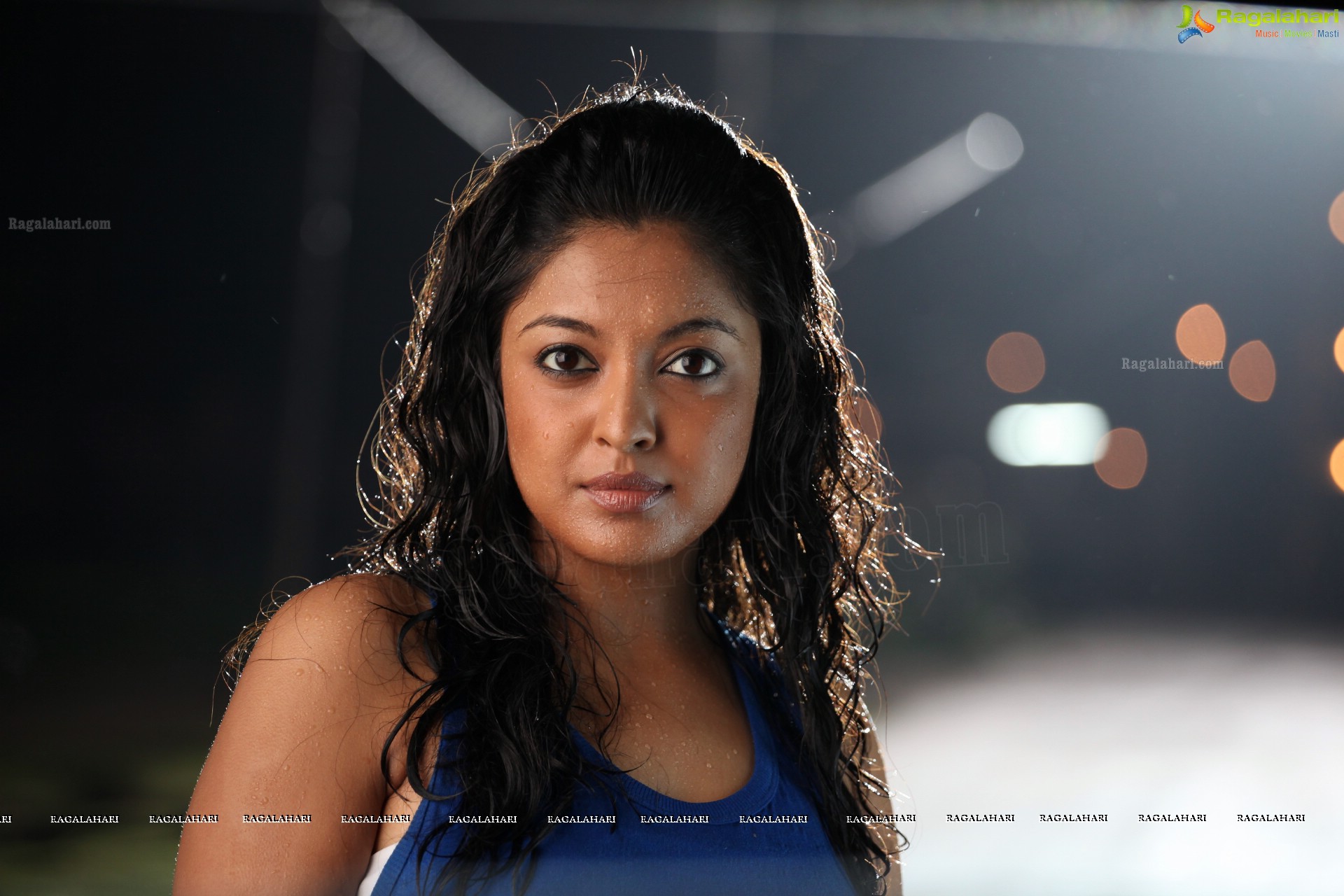 Tanushree Dutta - HD Gallery