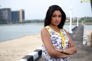 Tanushree Dutta Print Size Photos