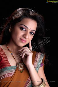 Trisha Look alike Beautiful Reshma Studio Shoot