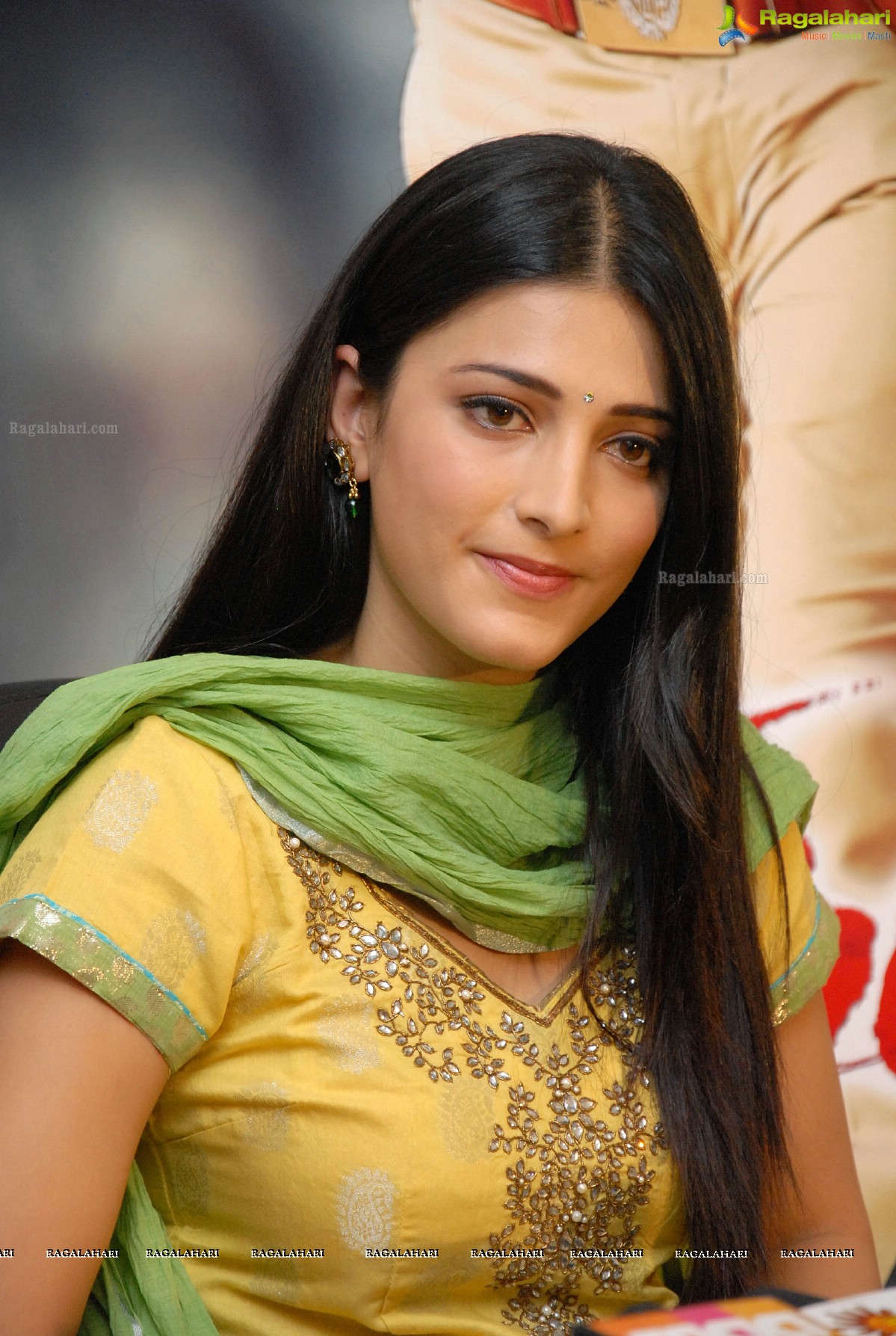 Shruti Haasan (Posters)