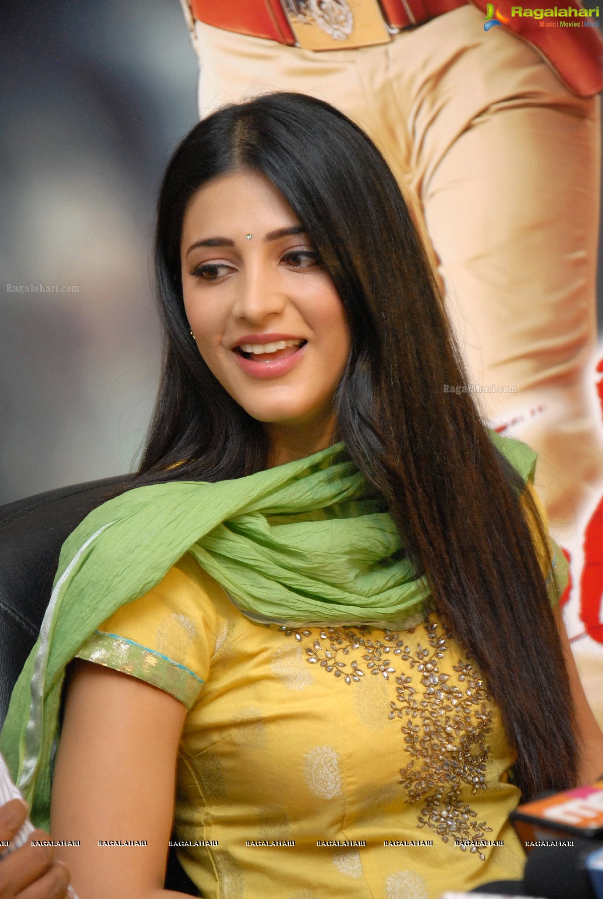 Shruti Haasan (Posters)