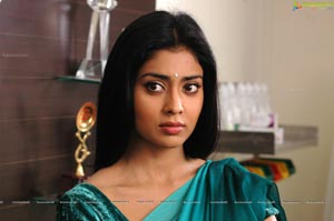 Expressions of Shriya Saran