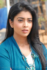 Expressions of Shriya Saran