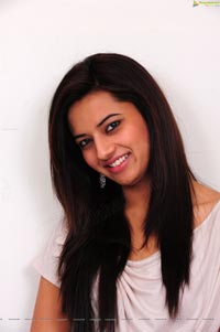 Isha Chawla High Definition Photos