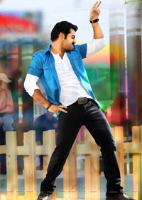 NTR in Ramayya Vasthavayya