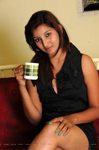 Heroine Vinisha Naidu Photos