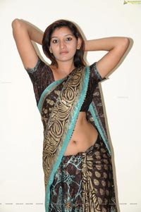 Heroine Vinisha Naidu Photos