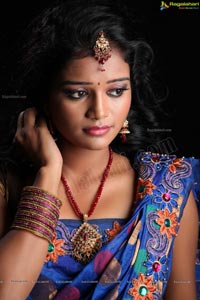 Model Maheshwari in Saree