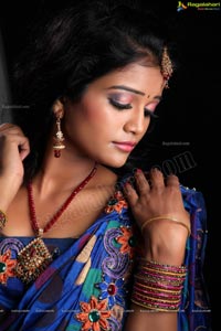 Model Maheshwari in Saree