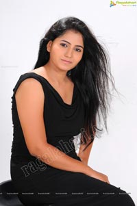 Telugu Actress Tanusha Swathi