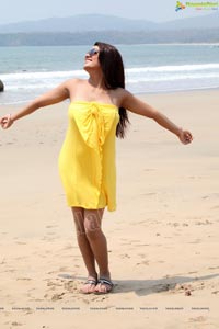 Tashu Kaushik Beach Shoot