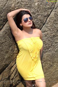 Tashu Kaushik Beach Shoot