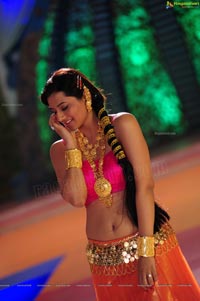 Isha Chawla in Ghagra Choli