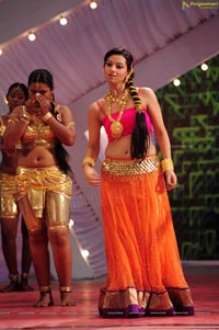 Isha Chawla in Ghagra Choli