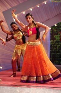 Isha Chawla in Ghagra Choli