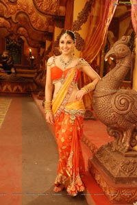 Pooja Chopra Hot in Ponnar Shankar