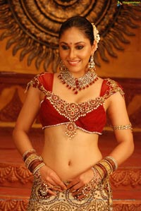 Pooja Chopra Hot in Ponnar Shankar