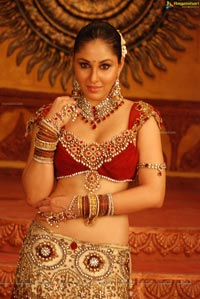 Pooja Chopra Hot in Ponnar Shankar