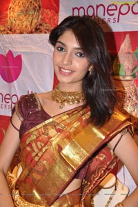 Ashna Mishra at Manepally Jewellers