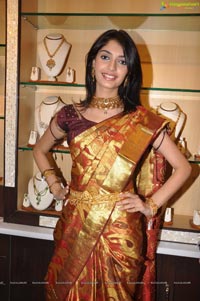 Ashna Mishra at Manepally Jewellers