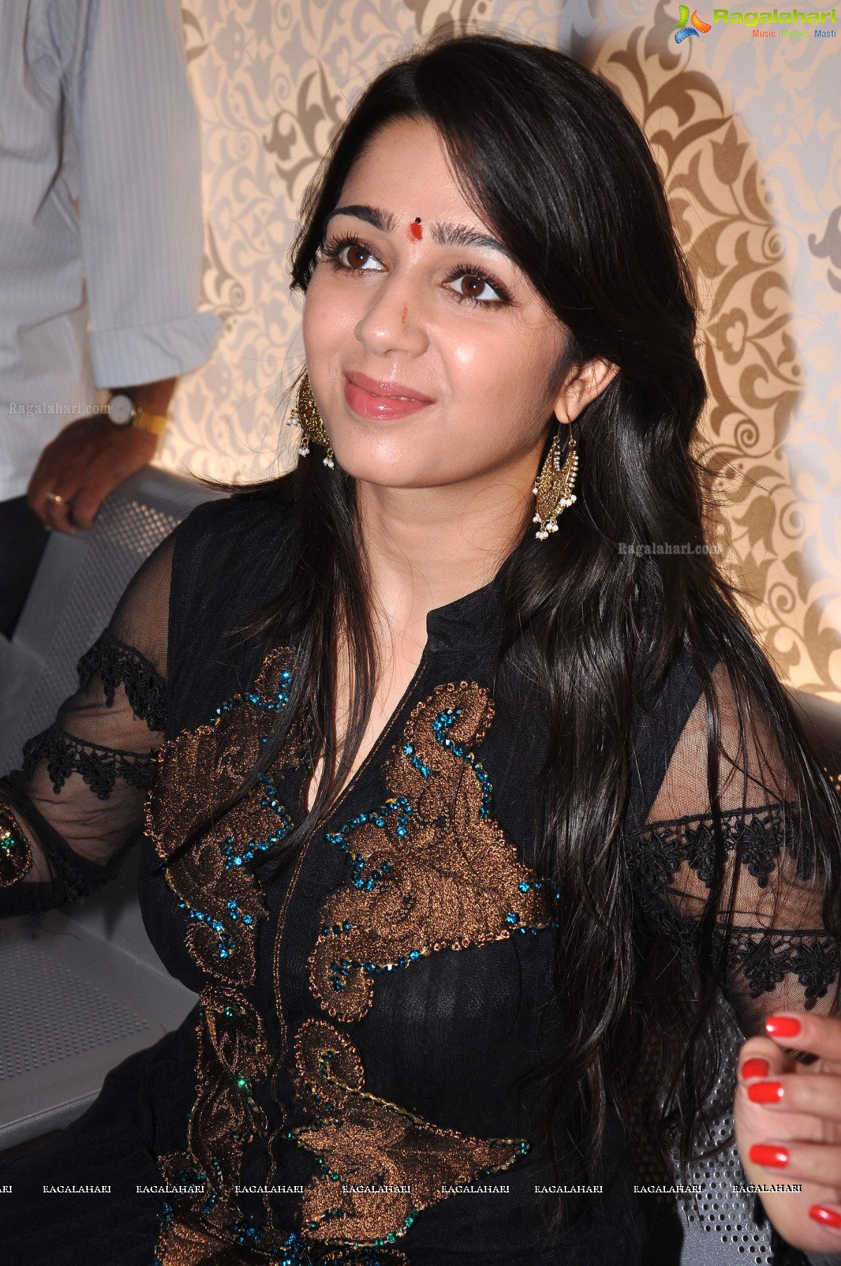 Charmi at Sriroop Cosmetic Surgery Centre, Hyderabad, Photo Gallery