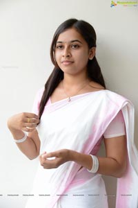 Manasara Heroine Sri Divya