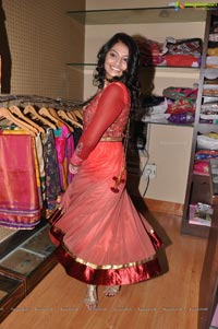 Nikitha Narayan at Srihita Boutique