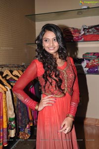 Nikitha Narayan at Srihita Boutique