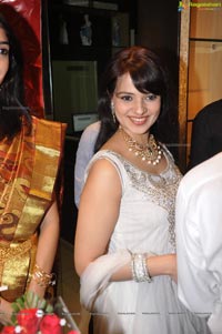 Saloni at Manepally Jewellers