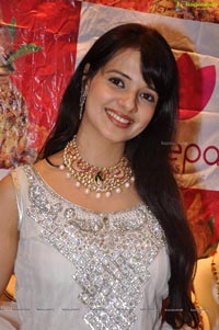 Saloni at Manepally Jewellers