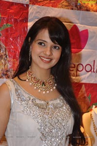 Saloni at Manepally Jewellers